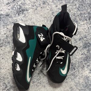Jordan Kids' Black and Teal Sneakers